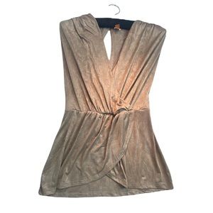 Orange sleeveless top